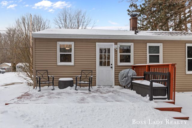 15422 Coleman Avenue, Grand Haven, MI 49417