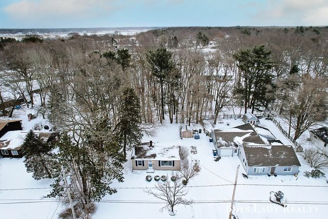 15422 Coleman Avenue, Grand Haven, MI 49417