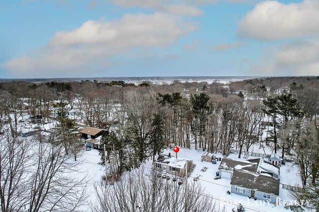 15422 Coleman Avenue, Grand Haven, MI 49417