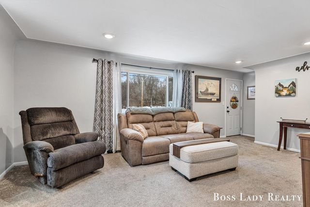 15422 Coleman Avenue, Grand Haven, MI 49417