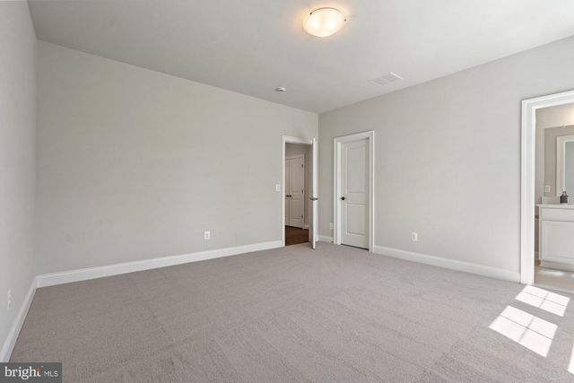 115 SAINT ANDREWS DR NE, Vienna, VA 22180
