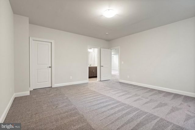 115 SAINT ANDREWS DR NE, Vienna, VA 22180