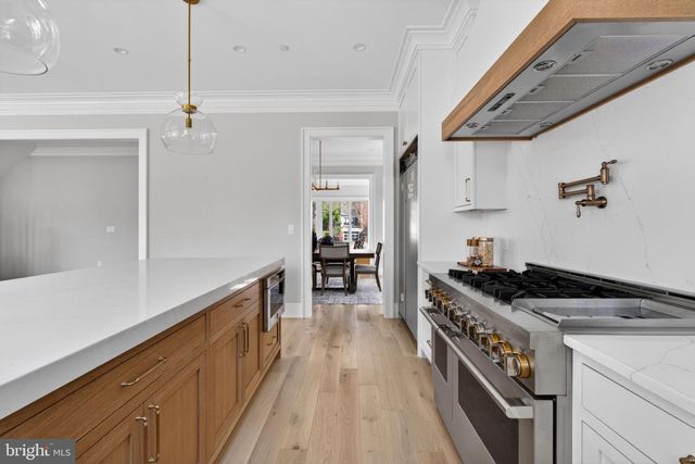 5326 MCKINLEY ST, Bethesda, MD 20814