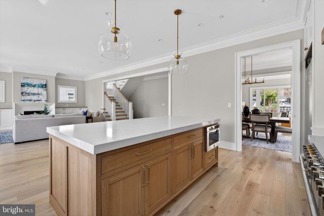 5326 MCKINLEY ST, Bethesda, MD 20814