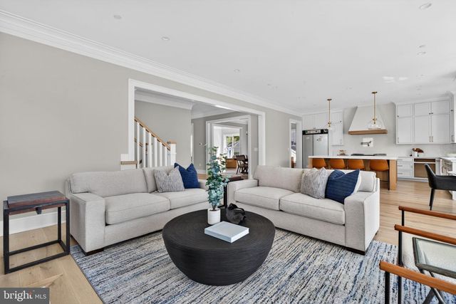 5326 MCKINLEY ST, Bethesda, MD 20814