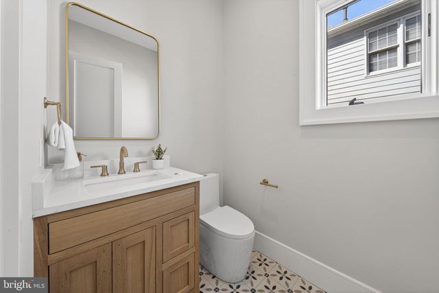 5326 MCKINLEY ST, Bethesda, MD 20814