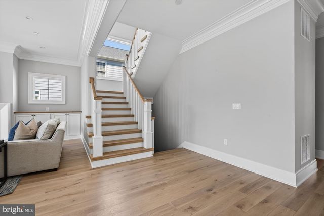 5326 MCKINLEY ST, Bethesda, MD 20814