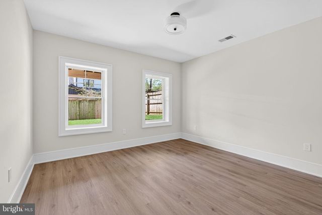 5326 MCKINLEY ST, Bethesda, MD 20814