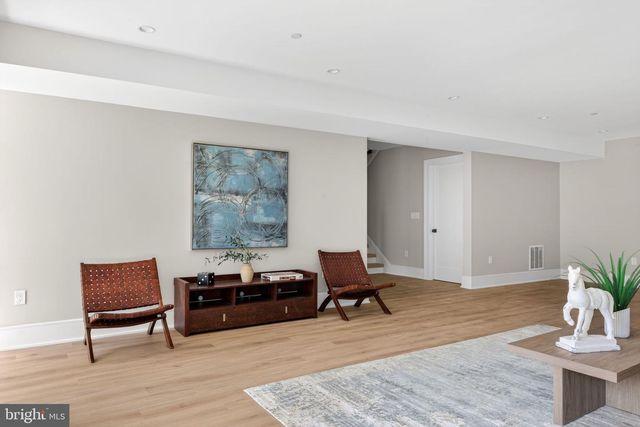 5326 MCKINLEY ST, Bethesda, MD 20814
