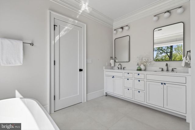 5326 MCKINLEY ST, Bethesda, MD 20814