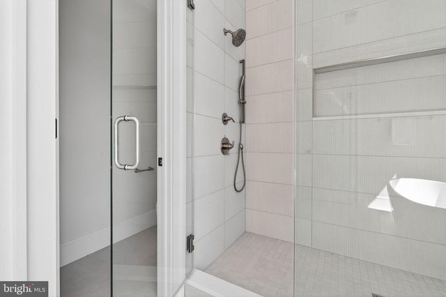 5326 MCKINLEY ST, Bethesda, MD 20814