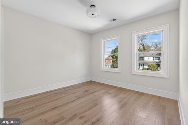 5326 MCKINLEY ST, Bethesda, MD 20814