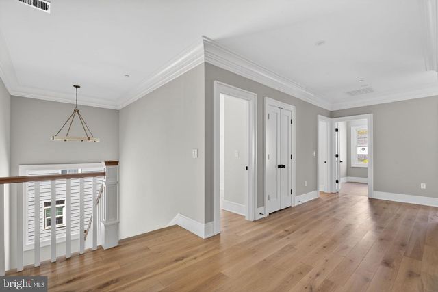 5326 MCKINLEY ST, Bethesda, MD 20814