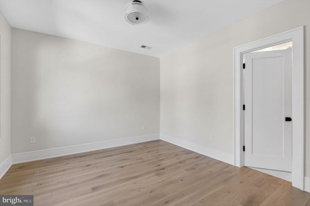 5326 MCKINLEY ST, Bethesda, MD 20814