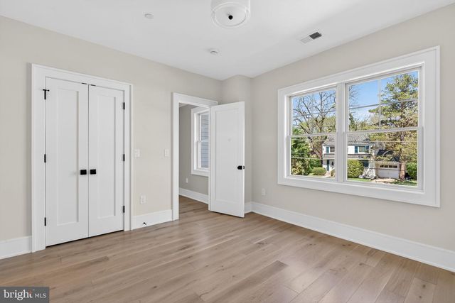 5326 MCKINLEY ST, Bethesda, MD 20814