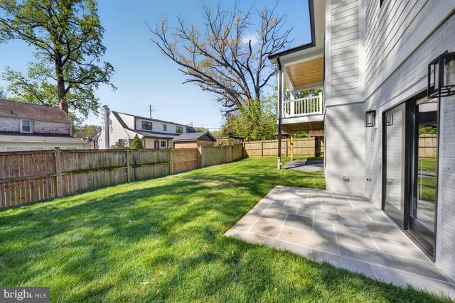 5326 MCKINLEY ST, Bethesda, MD 20814