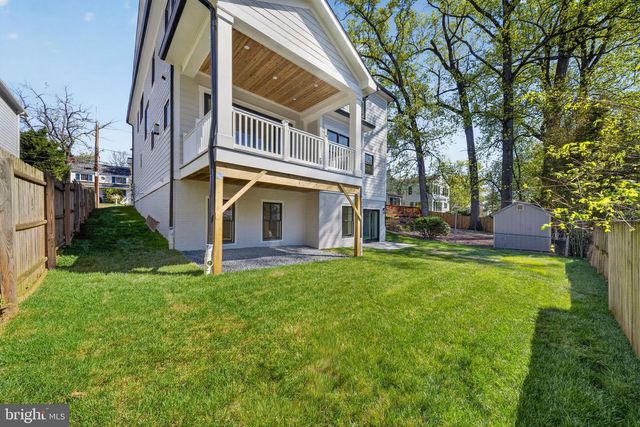 5326 MCKINLEY ST, Bethesda, MD 20814