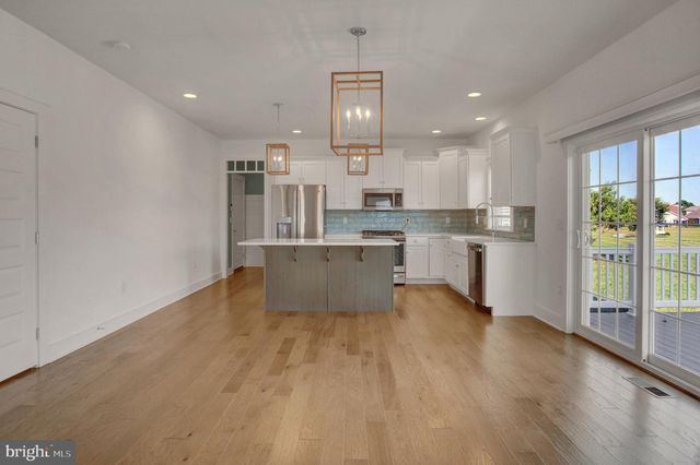 14 DANBURY DR, Mechanicsburg, PA 17050