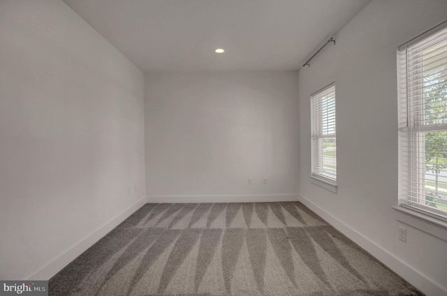 14 DANBURY DR, Mechanicsburg, PA 17050
