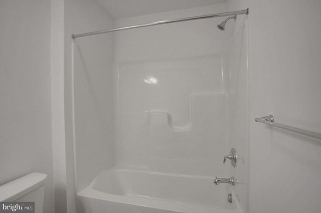 14 DANBURY DR, Mechanicsburg, PA 17050