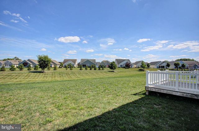 14 DANBURY DR, Mechanicsburg, PA 17050