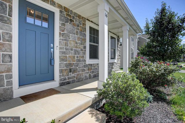 14 DANBURY DR, Mechanicsburg, PA 17050