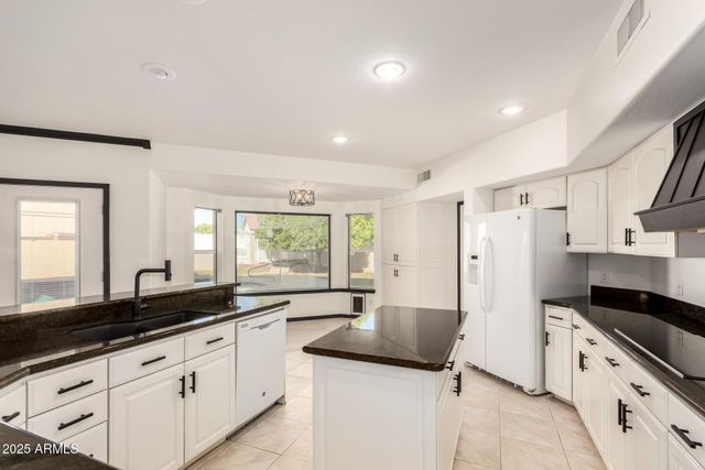 2438 N FOREST Circle, Mesa, AZ 85203