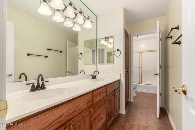 2438 N FOREST Circle, Mesa, AZ 85203