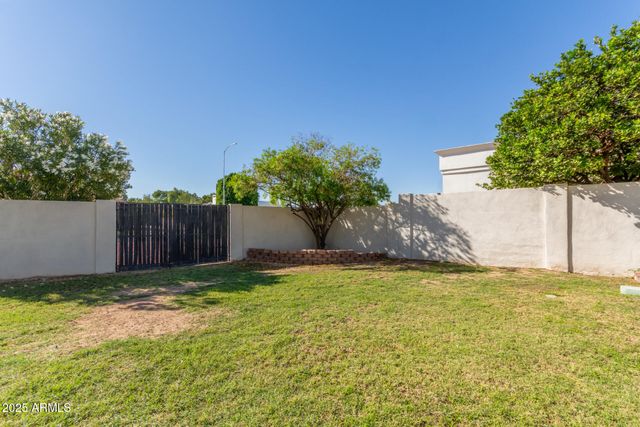 2438 N FOREST Circle, Mesa, AZ 85203