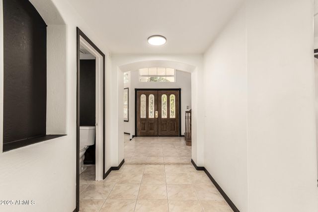 2438 N FOREST Circle, Mesa, AZ 85203