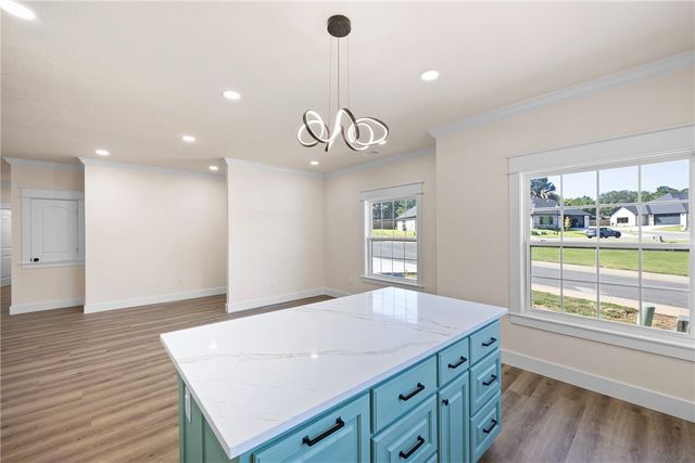 139 Harbor Circle, Russellville, AR 72802