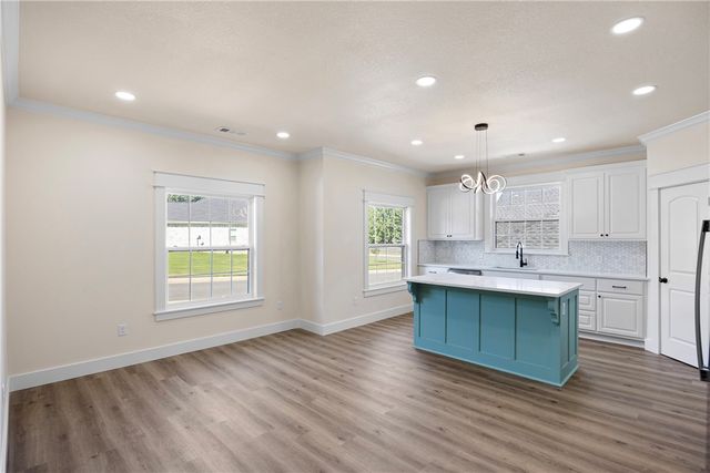 139 Harbor Circle, Russellville, AR 72802