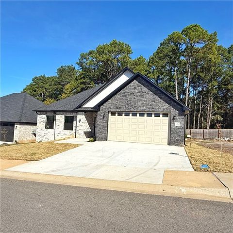 139 Harbor Circle, Russellville, AR 72802