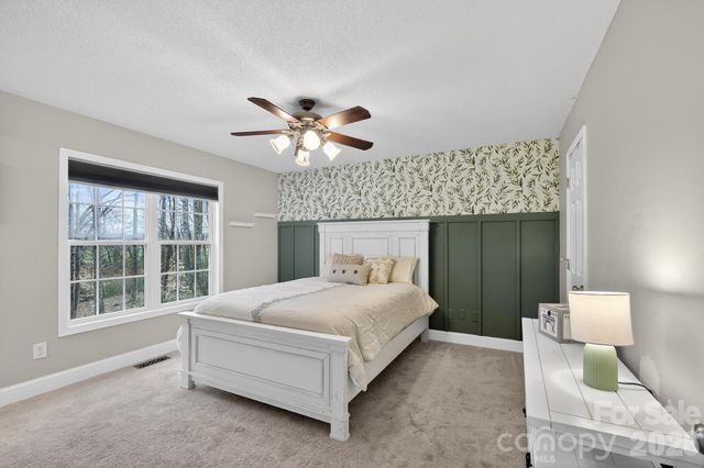 4927 Gateway Drive, Claremont, NC 28610