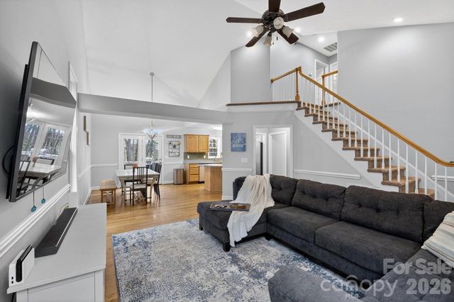 4927 Gateway Drive, Claremont, NC 28610