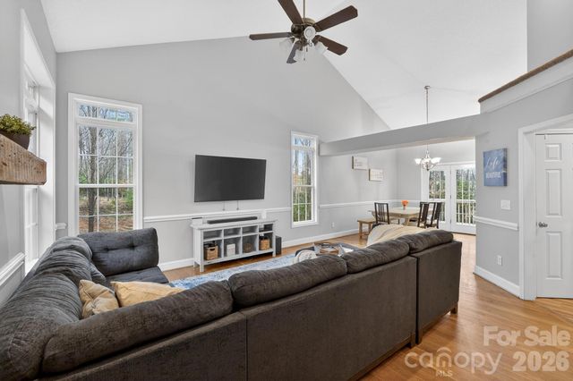 4927 Gateway Drive, Claremont, NC 28610