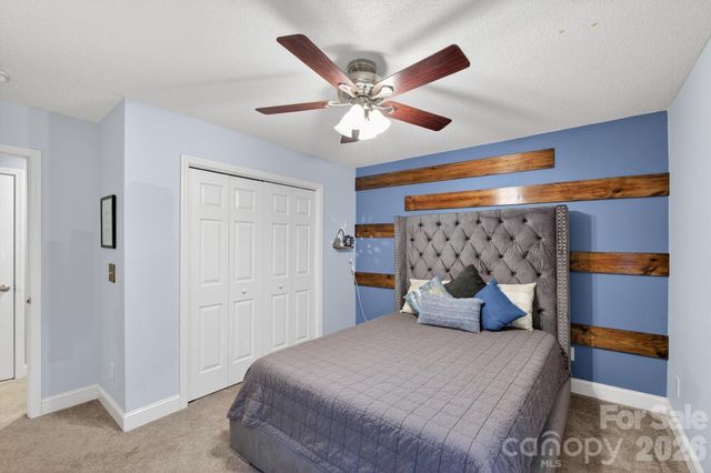 4927 Gateway Drive, Claremont, NC 28610