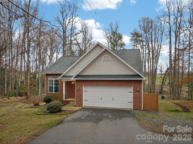 4927 Gateway Drive, Claremont, NC 28610