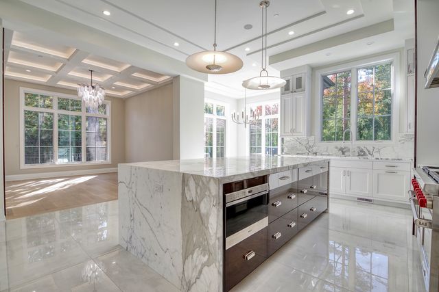 3282 Doriann Court, Northbrook, IL 60062