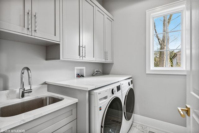 3282 Doriann Court, Northbrook, IL 60062