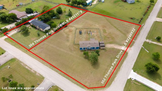 304 Thomas Park DR, Hutto, TX 78634
