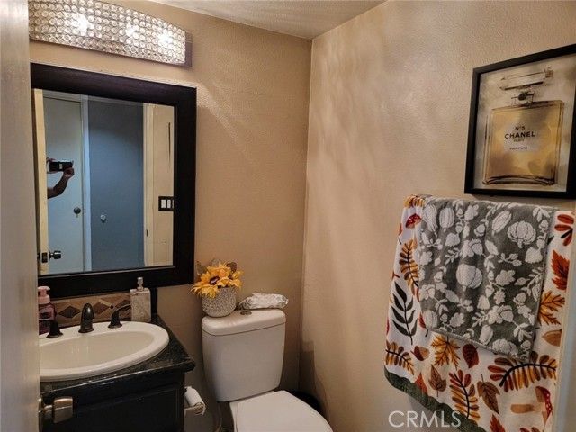 36901 33rd Street, Palmdale, CA 93550