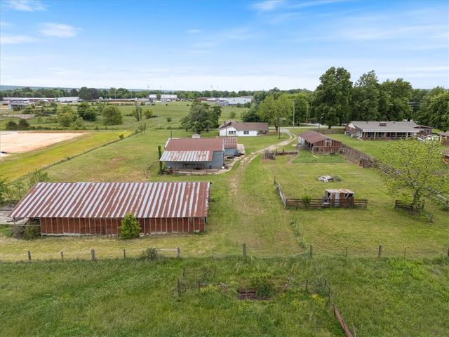 113 E Holt Road, Lincoln, AR 72744