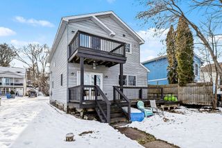 8873 Lagoon Drive, Hamburg Twp, MI 48116