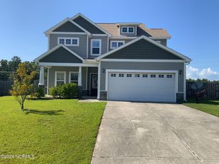 224 Admiral Court, Sneads Ferry, NC 28460