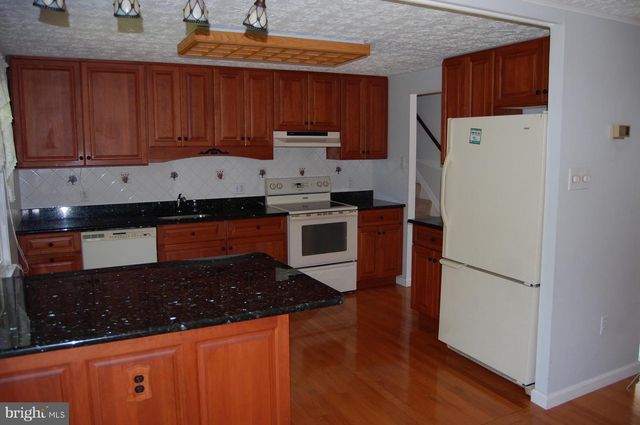 1818 MONTREAL RD, Severn, MD 21144