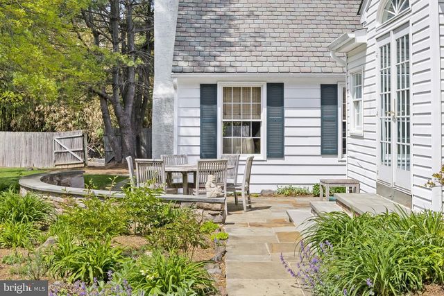 65 COVERED BRIDGE RD, New Hope, PA 18938