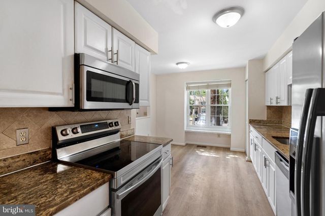 6117 MARTINS LANDING CT, Burke, VA 22015