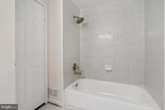 6117 MARTINS LANDING CT, Burke, VA 22015