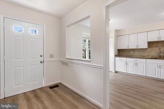 6117 MARTINS LANDING CT, Burke, VA 22015